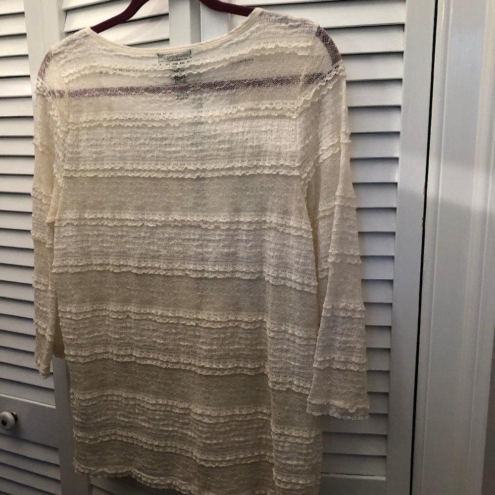 Lauren jeans co, women light tan long sleeve lace - Picture 5 of 8